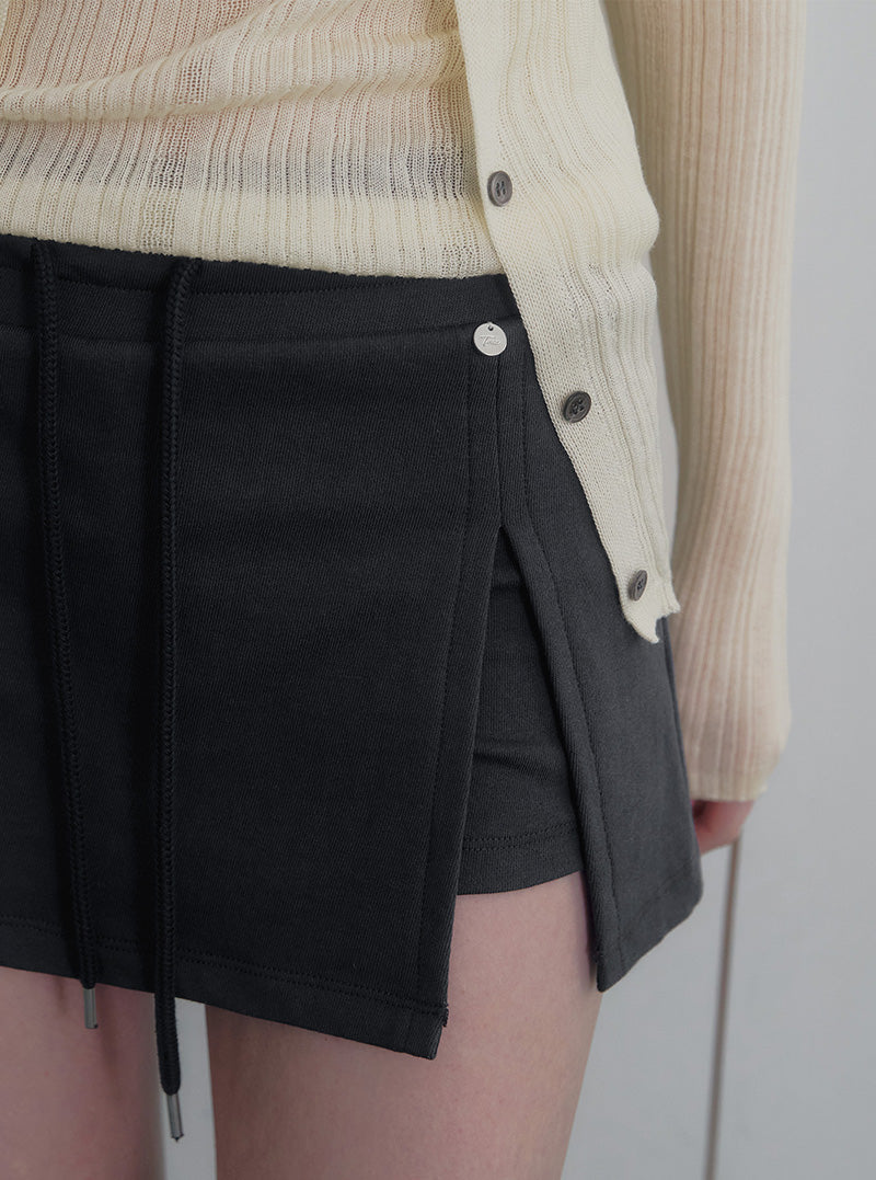 Niven stud slit mini skirt shorts