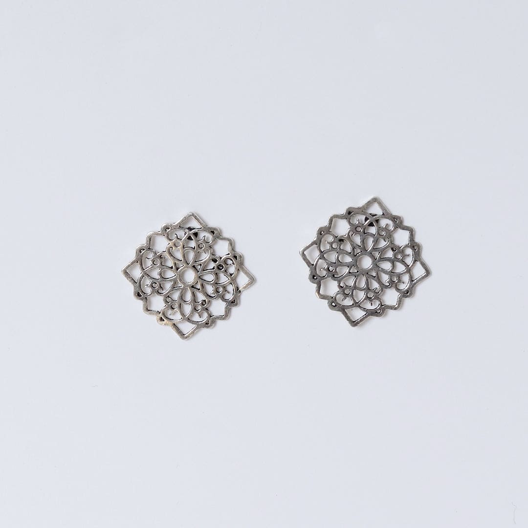 Cutwork Pattern Earrings