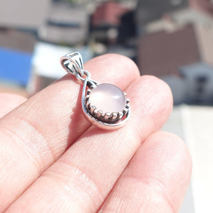 Minimalist Rose Quartz Silver Pendant, Sterling Silver pink Rose Quartz Pendant, Round shaped Rose Quartz