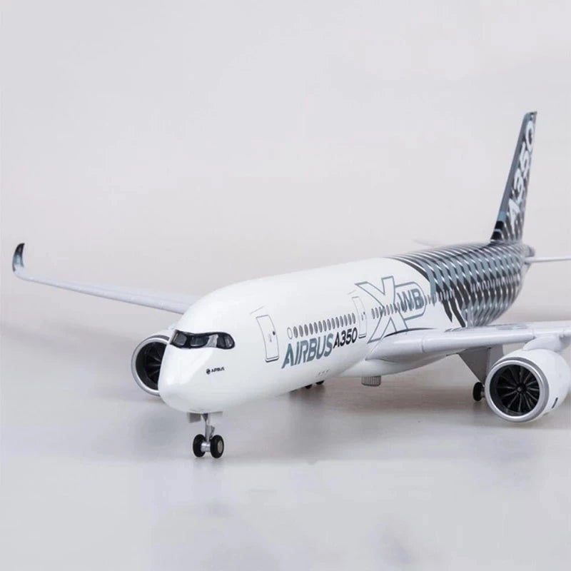 Lookrover Airbus A350 Prototype XWB Airplane Model 1/142 Scale 47cm Diecast Resin with Lights