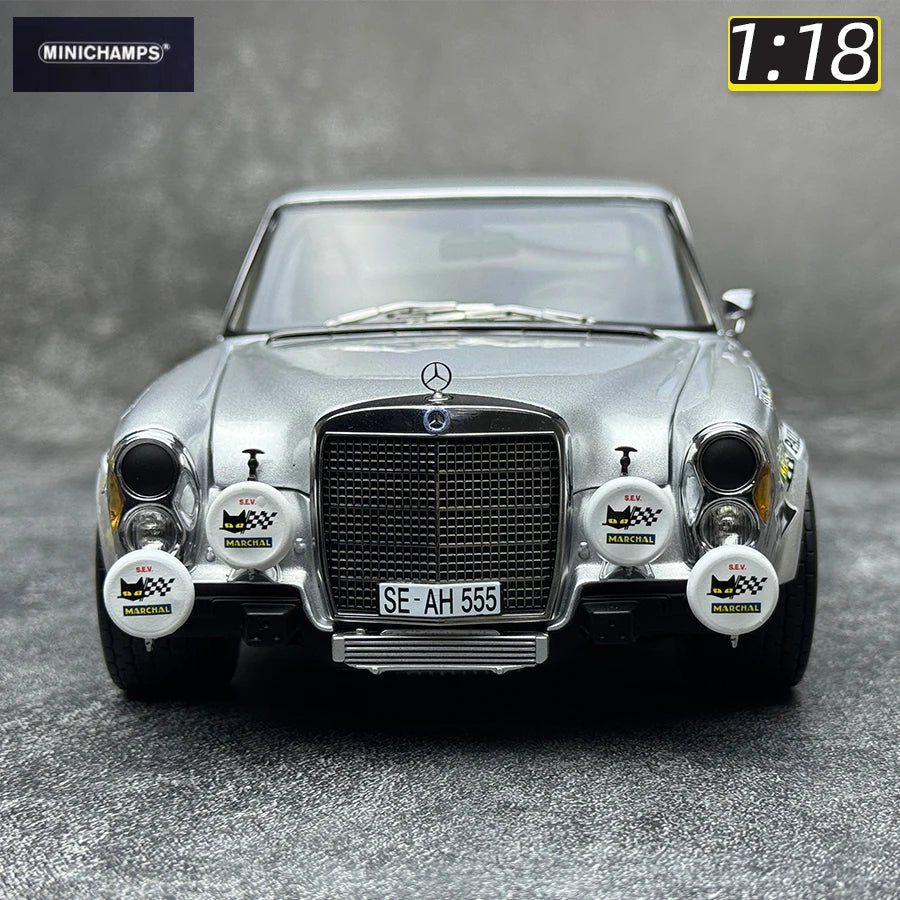 Lookrover Minichamps 1:18 Mercedes 300SEL 6.8 1971 Classic Diecast Car Model Static Display