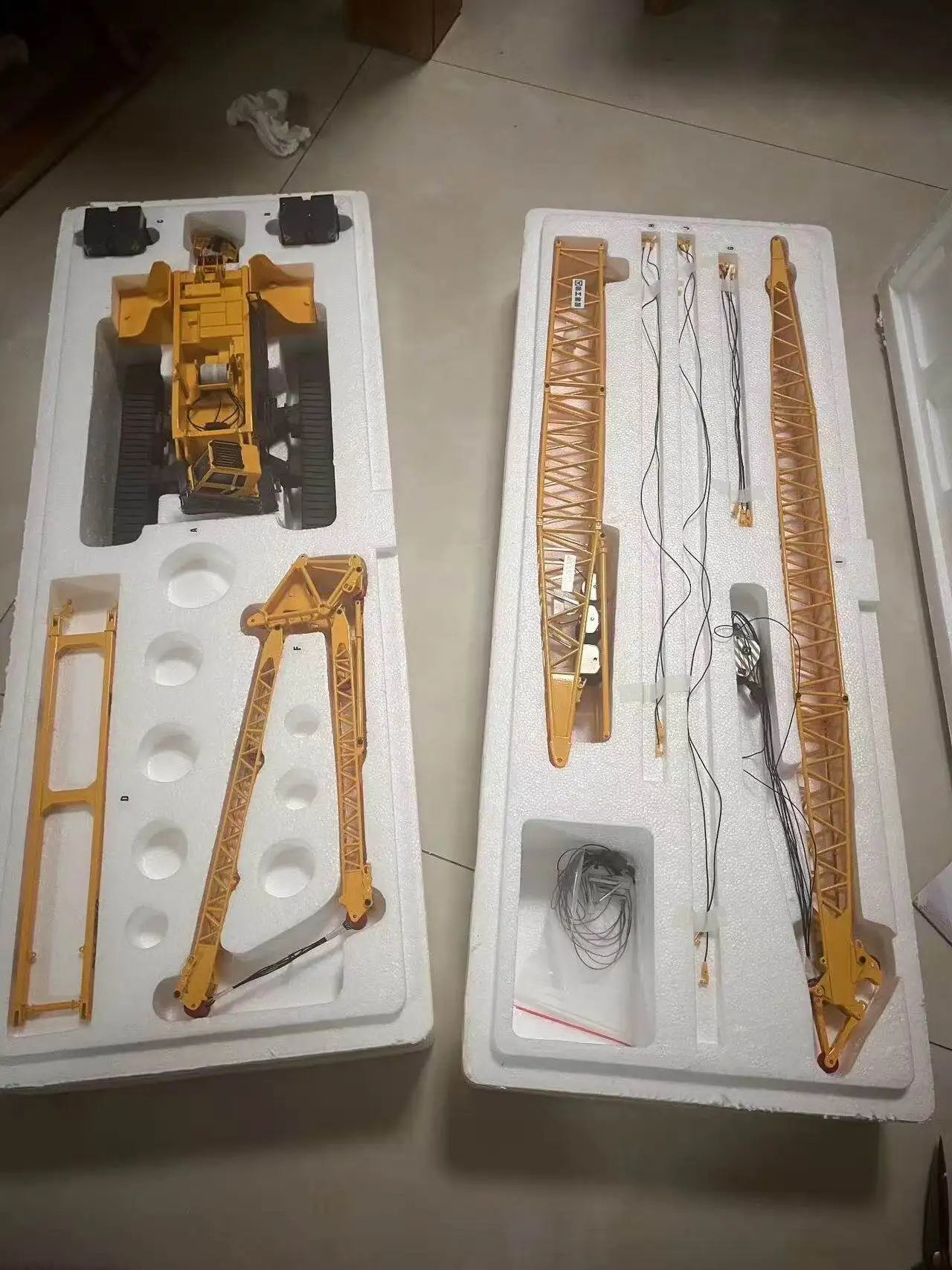 Lookrover XCMG XLC350 Crawler Crane Truck 1:120 Diecast Alloy Construction Vehicle Model Adult Collector