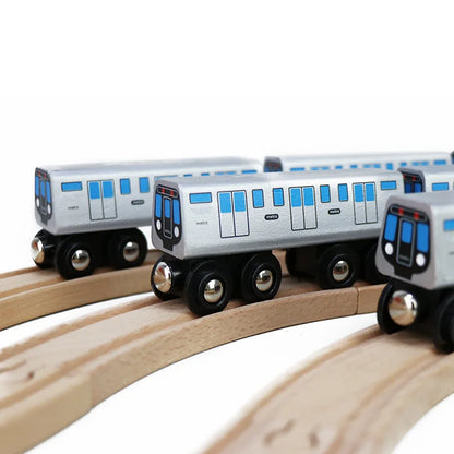 4pcs Trains Toy With Extended Silvery Body And 8-Wheel Design, Compatible With Major Wooden Train Track Brands