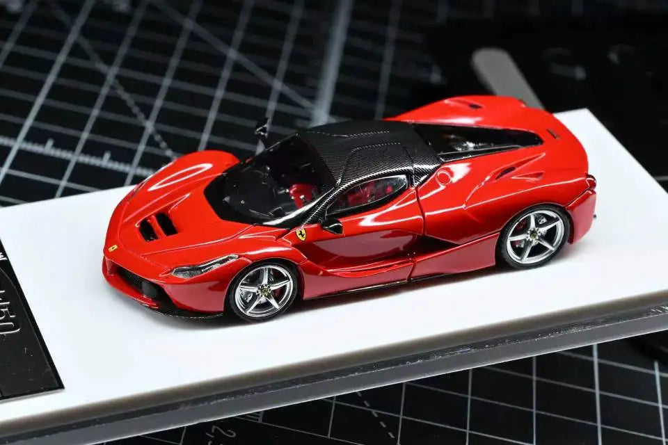 Lookrover Street Buster LaFerrari F150 1:64 Alloy Die-Cast Car Model Red with Extra Wheels