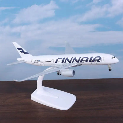 Lookrover Airbus A350 Finnair Airplane Model Alloy Metal 20cm with Wheels Display Kit